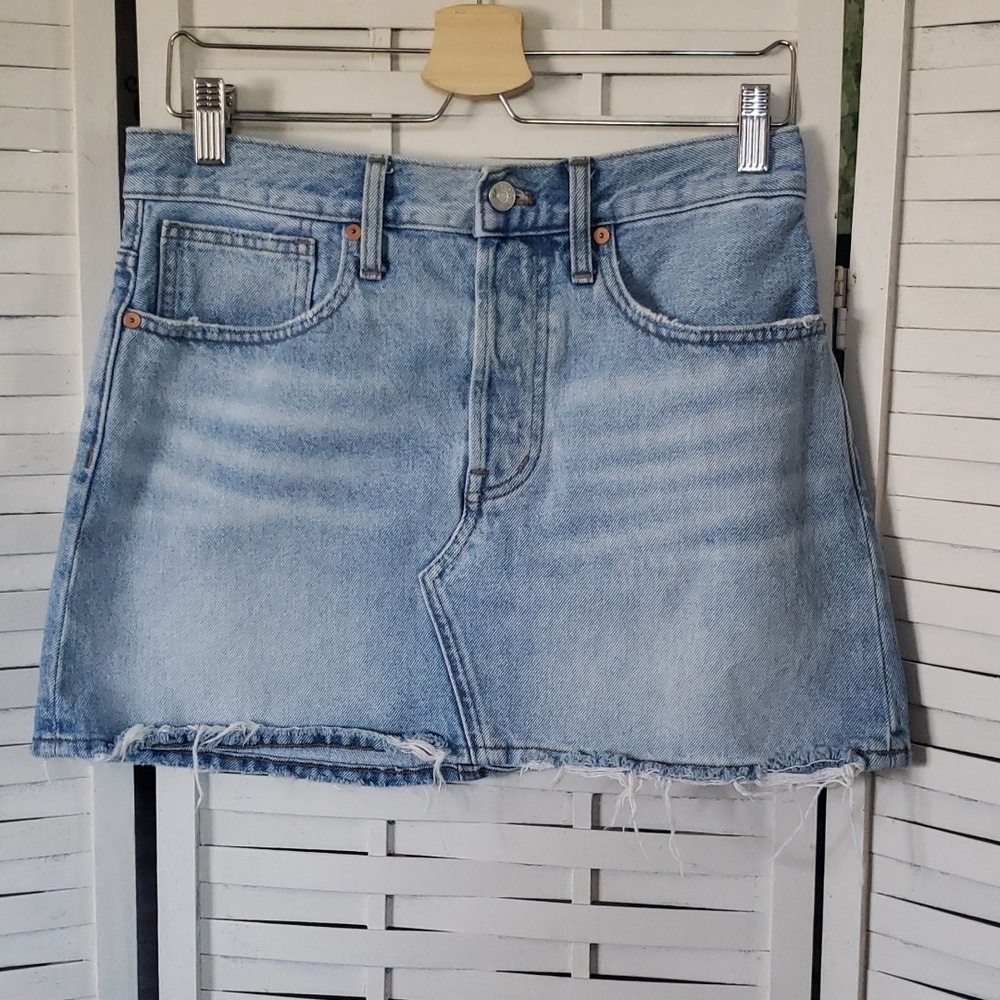 Madewell distress denim jean woman mini skirt size 26